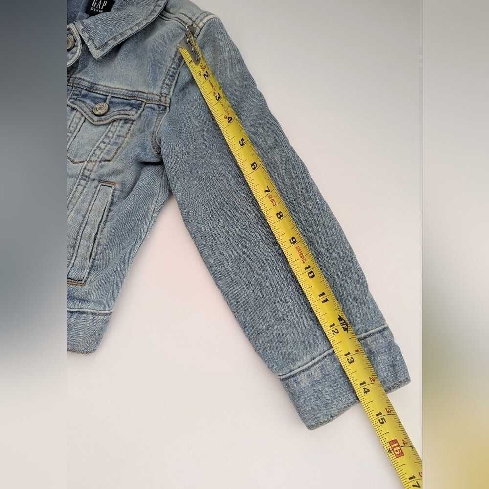 GAP Kids (XS) Unisex Whitewashed/Distressed Light Blue Denim/Jean Jacket - Picture 6 of 11